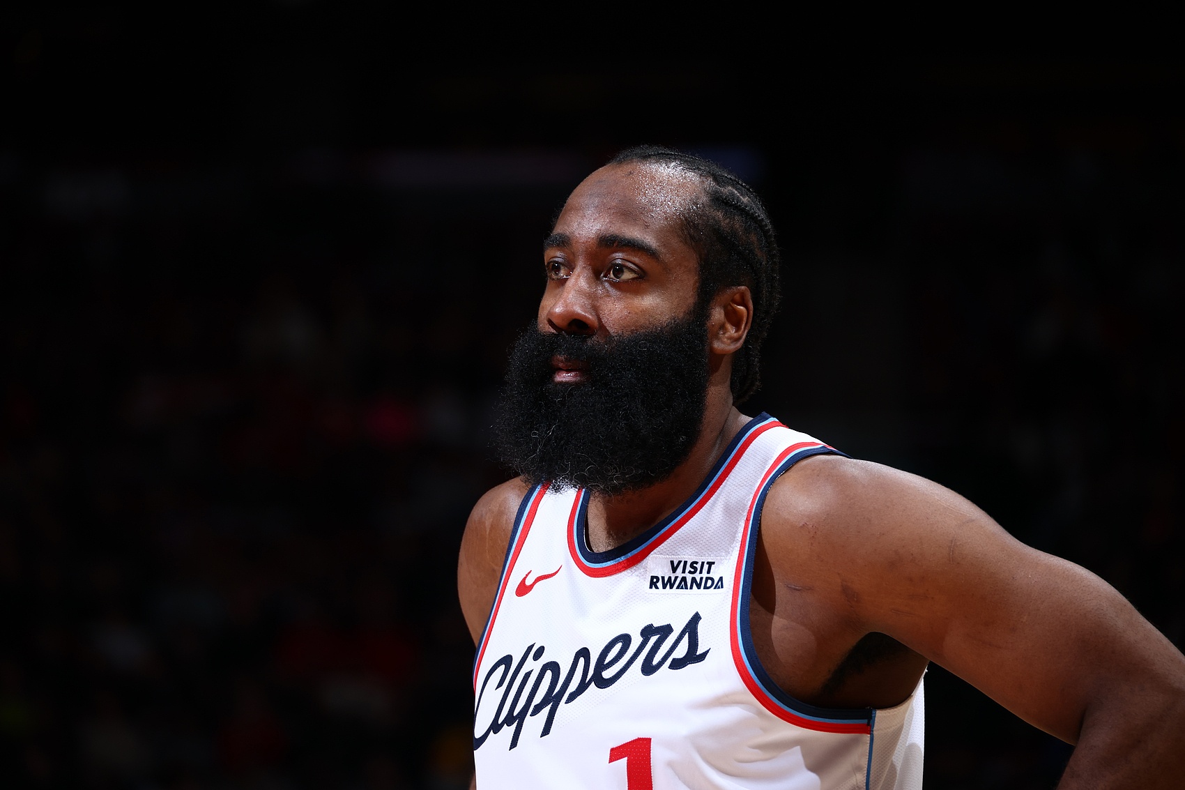 开云体育官网-船记：快船过去8战6胜2负 14天内辗转7座城市 飞行了8000英里