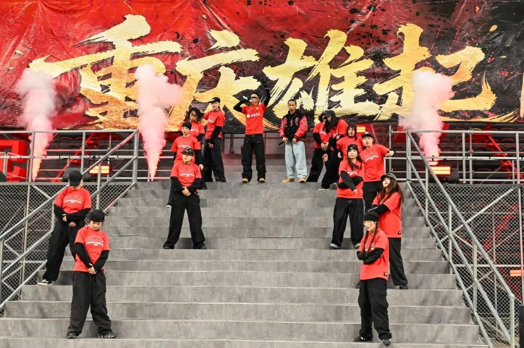 kaiyun-球迷两极对峙！重庆铜梁龙“票价之争”：中超俱乐部运营新思考