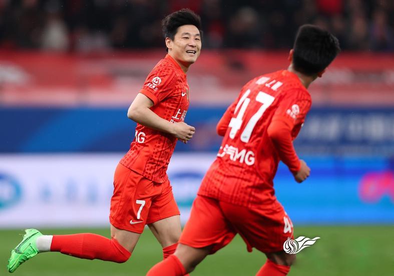 kaiyun-武磊仅用8分钟就称王! 安佩姆数据因他更好看,加布评分倒数第二